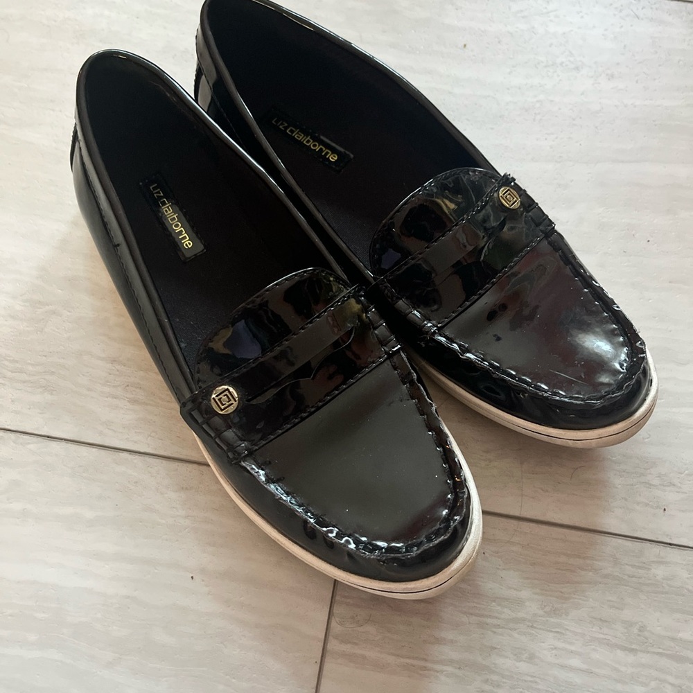 Liz Claiborne Glossy Black Loafers with White Trim